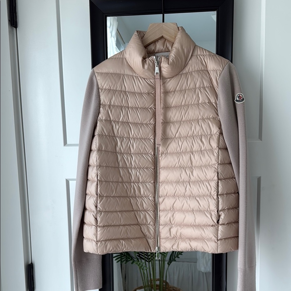 Moncler Cardigan Tricot Lightweight Quilted Puffer Jacket in Dusty Pink/Rose